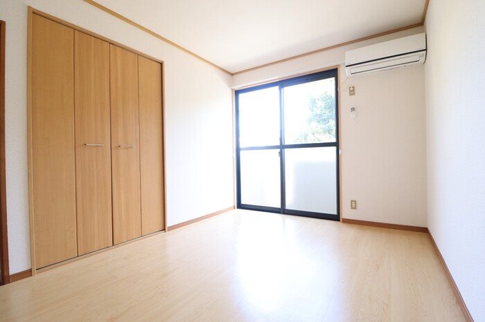 その他部屋・スペース　収納付きの洋室です。