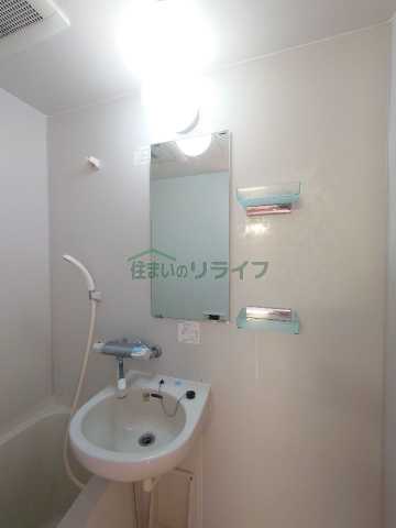 洗面設備　他部屋のお写真となります。