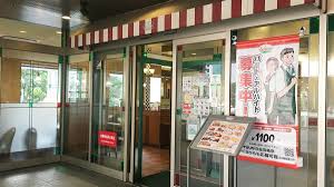 飲食店　サイゼリヤ白金高輪店（飲食店）まで584m