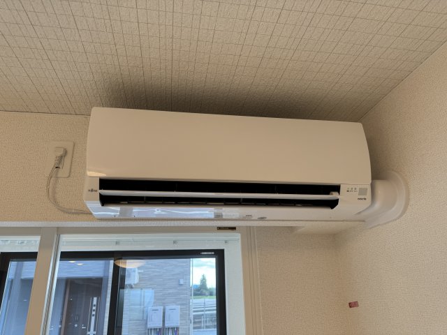 その他設備　エアコン２基付