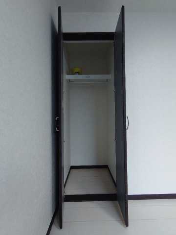 収納　別部屋参考写真となります