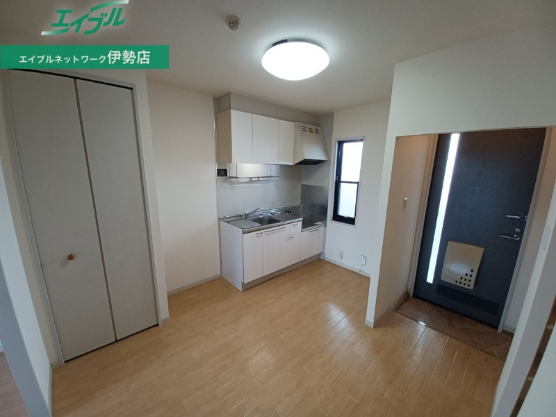 居室・リビング　別部屋参考写真です