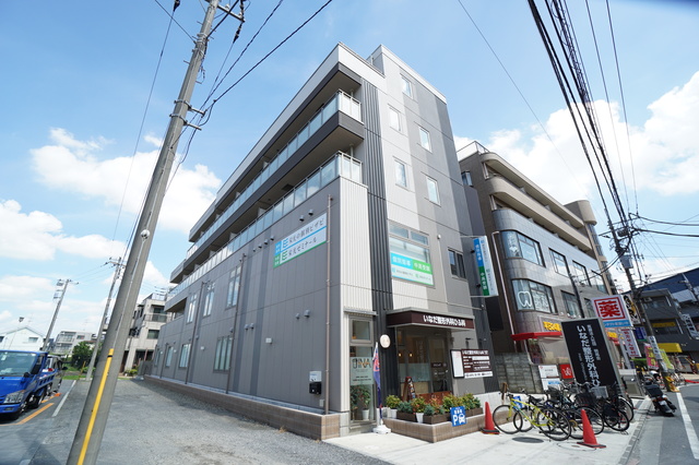 建物外観　★駅前立地★１階は皮膚科★