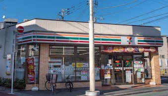 コンビニ　セブンイレブン 杉並天沼通り店（コンビニ）まで608m