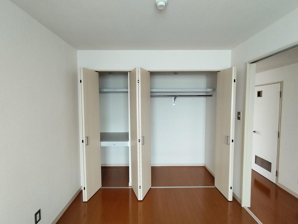 その他　洋室クローゼット