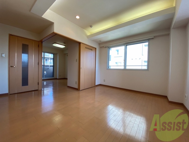 居室・リビング　広くてキレイなお部屋が広がっていて、充実した生活が送れそう。