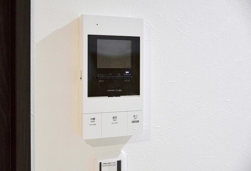 セキュリティ　モニターの付いたインターホンです