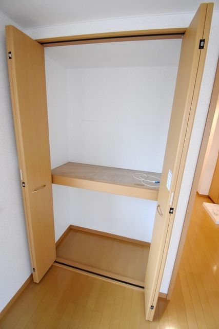 収納　★別部屋参考写真です★