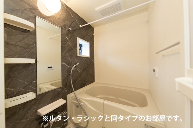 バス・シャワールーム　日々の暮らしに欠かせないお風呂です