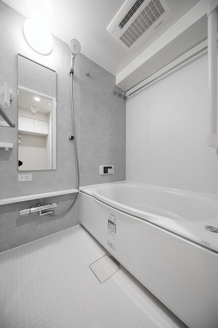 バス・シャワールーム　※写真は同タイプ住戸です。