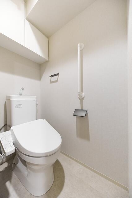 トイレ　※写真は同タイプ住戸です。