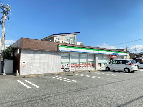 コンビニ　ファミリーマート 津久居野村店（コンビニ）まで1251m