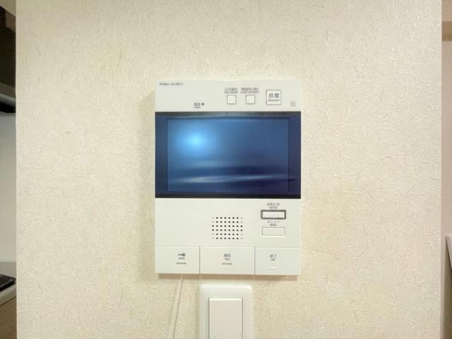 セキュリティ　【ＴＶモニタ付きインターフォン】モニター付きインターホンで来