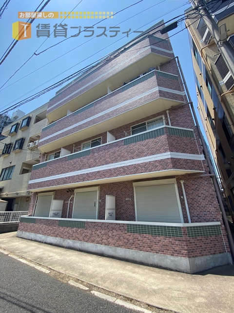 建物外観　この外観に一目ぼれしたあなた、早いもの勝ちですよ。