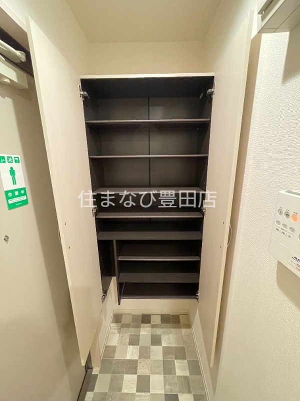 玄関　同型タイプ