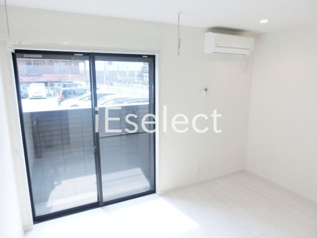 居室・リビング　明るいお部屋です