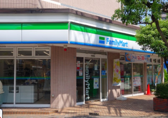 コンビニ　ファミリーマート大森北店（コンビニ）まで397m