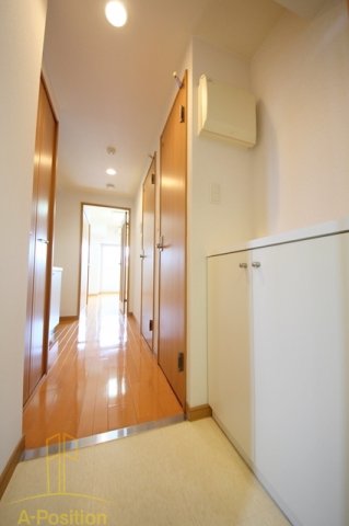 玄関　ONE ROOF FLAT FUKUSHIMA