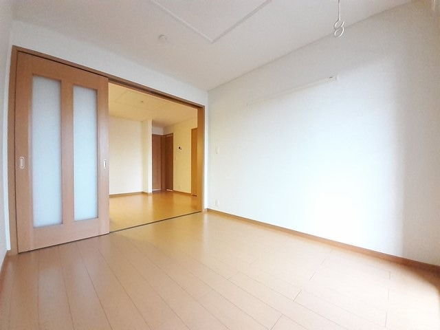 居室・リビング　図面と現状に相違がある場合には現状を優先
