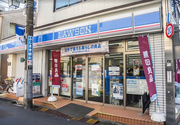 コンビニ　ローソン東中野ギンザ通り店（コンビニ）まで751m