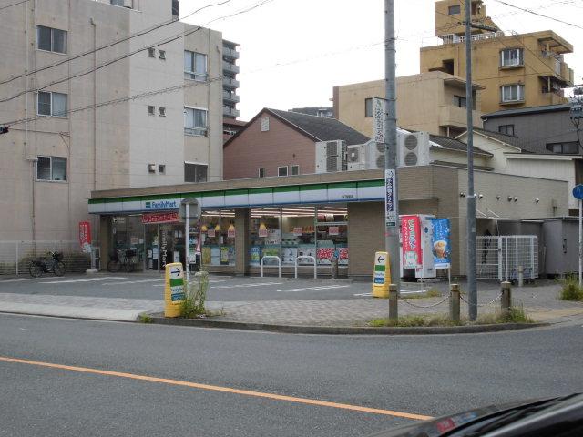 コンビニ　ファミリーマート 森下駅前店（コンビニ）まで312m