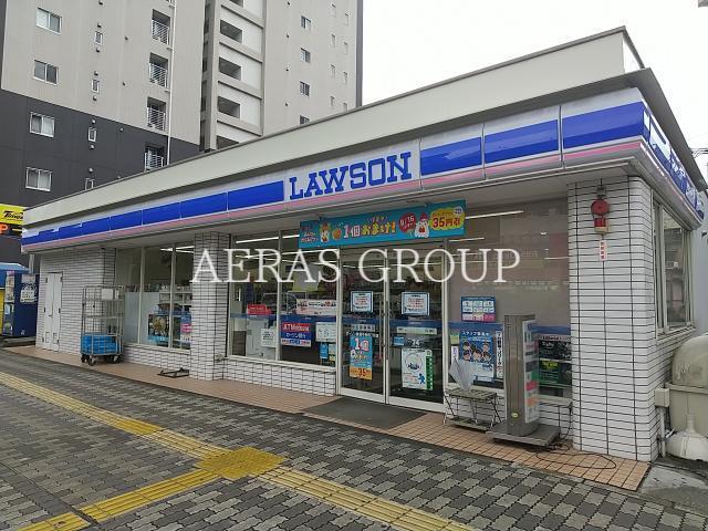 コンビニ　ローソン鶴見中央4丁目店（コンビニ）まで96m