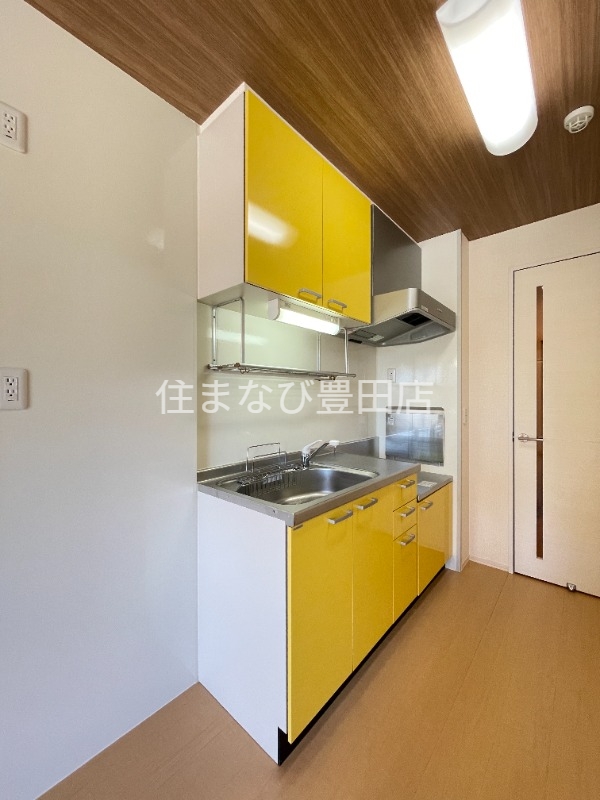 キッチン　別部屋写真