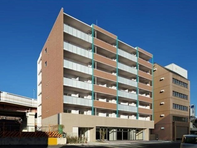 建物外観　７階建ての賃貸マンション