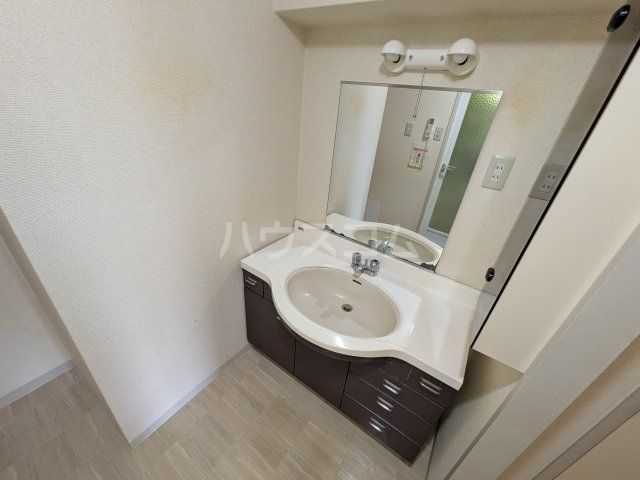 ファーストタウン中央の内装写真