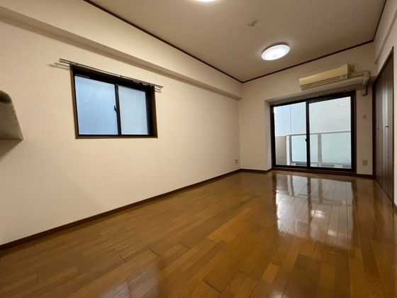 居室・リビング　※別部屋の写真です