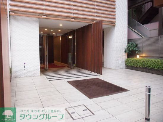 エントランス　エントランス