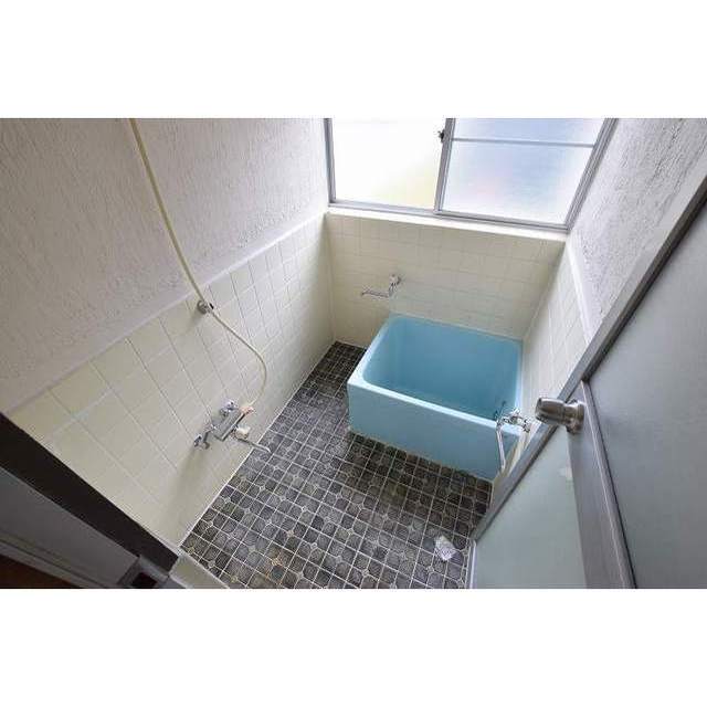 石井戸建の風呂写真