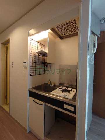 キッチン　別部屋の参考写真となります。