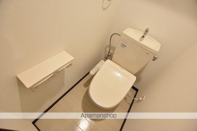 地下鉄東西線 西２８丁目駅 徒歩4分 5階建 築8年のトイレ写真