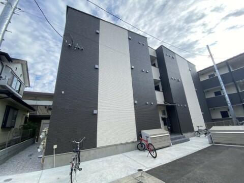 西武新宿線 新狭山駅 徒歩8分 築5年
