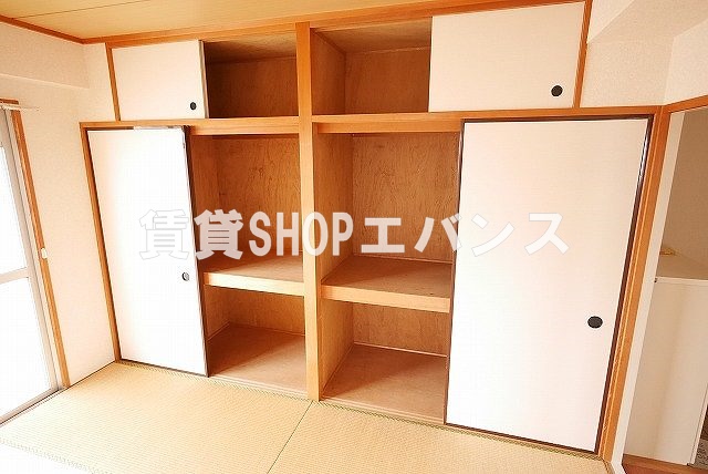 収納　ちょっとした収納スペースも充実しています
