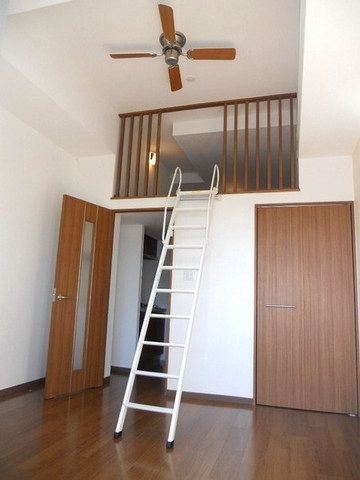 居室・リビング　★お洒落なシーリングファンのあるお部屋★
