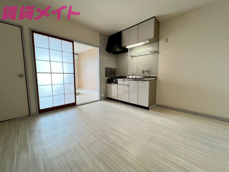 居室・リビング　別部屋参考写真です