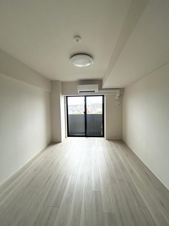SHOKEN Residence横浜WESTの居間写真