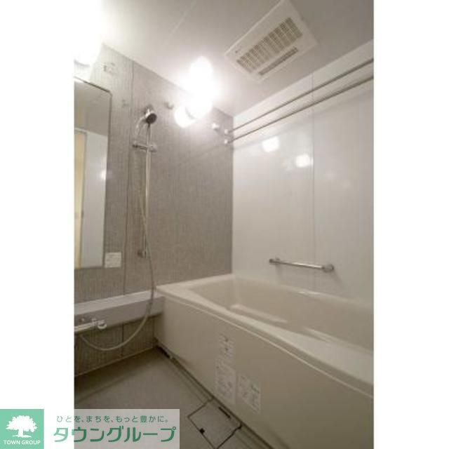 バス・シャワールーム　※写真は同タイプ住戸です。