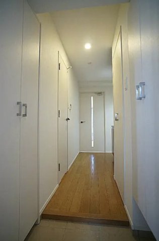 玄関　※別号室参考写真※