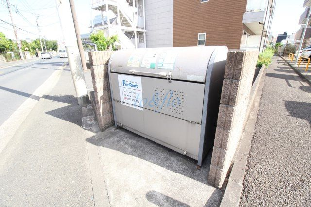 東急東横線 綱島駅 徒歩21分 3階建 築17年の外観写真