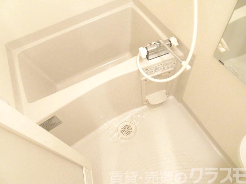 バス・シャワールーム　浴室乾燥機付きバス♪
