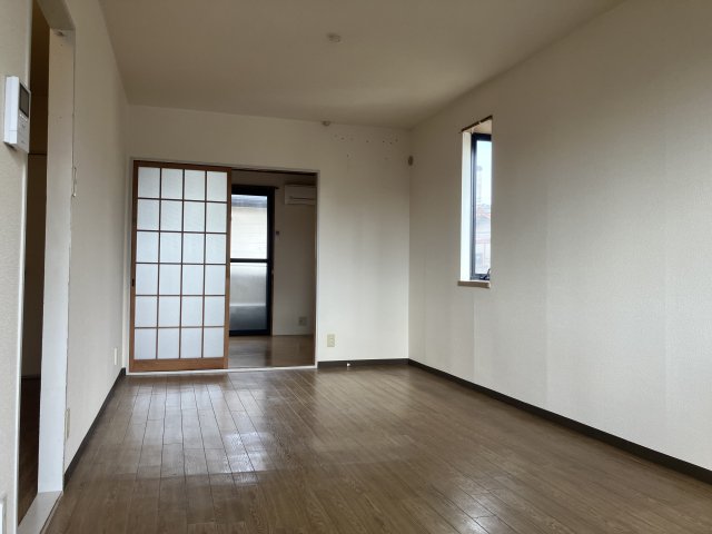 ＪＲ山陽本線 土山駅 徒歩6分 2階建 築34年の居間写真