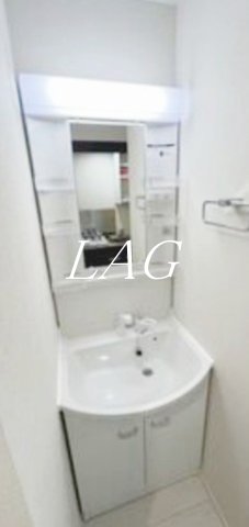 洗面設備　洗面台です。