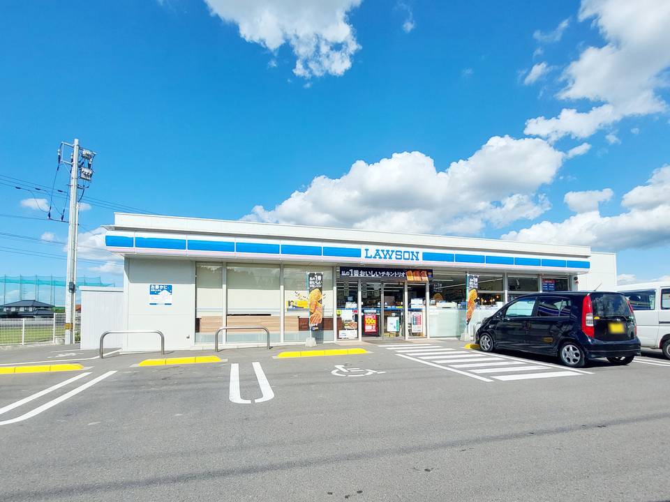 コンビニ　ローソン松山サンパーク前店（コンビニ）まで975m