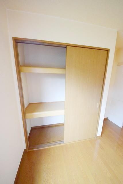 収納　同物件　違う部屋　参考写真