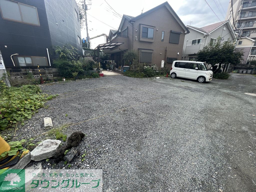 駐車場　★お問い合わせはタウンハウジングまで★