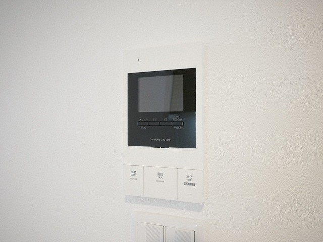 セキュリティ　防犯面に配慮したＴＶモニターホン付きです！