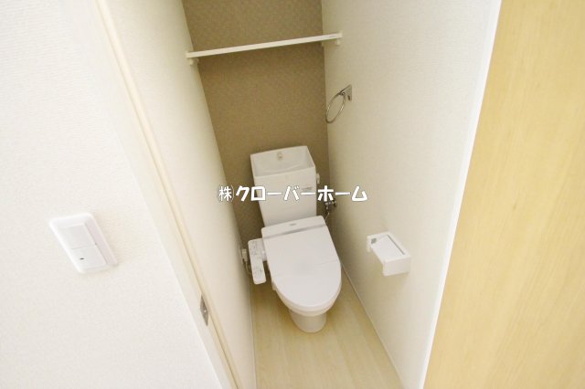 【海老名市社家のアパートのトイレ】